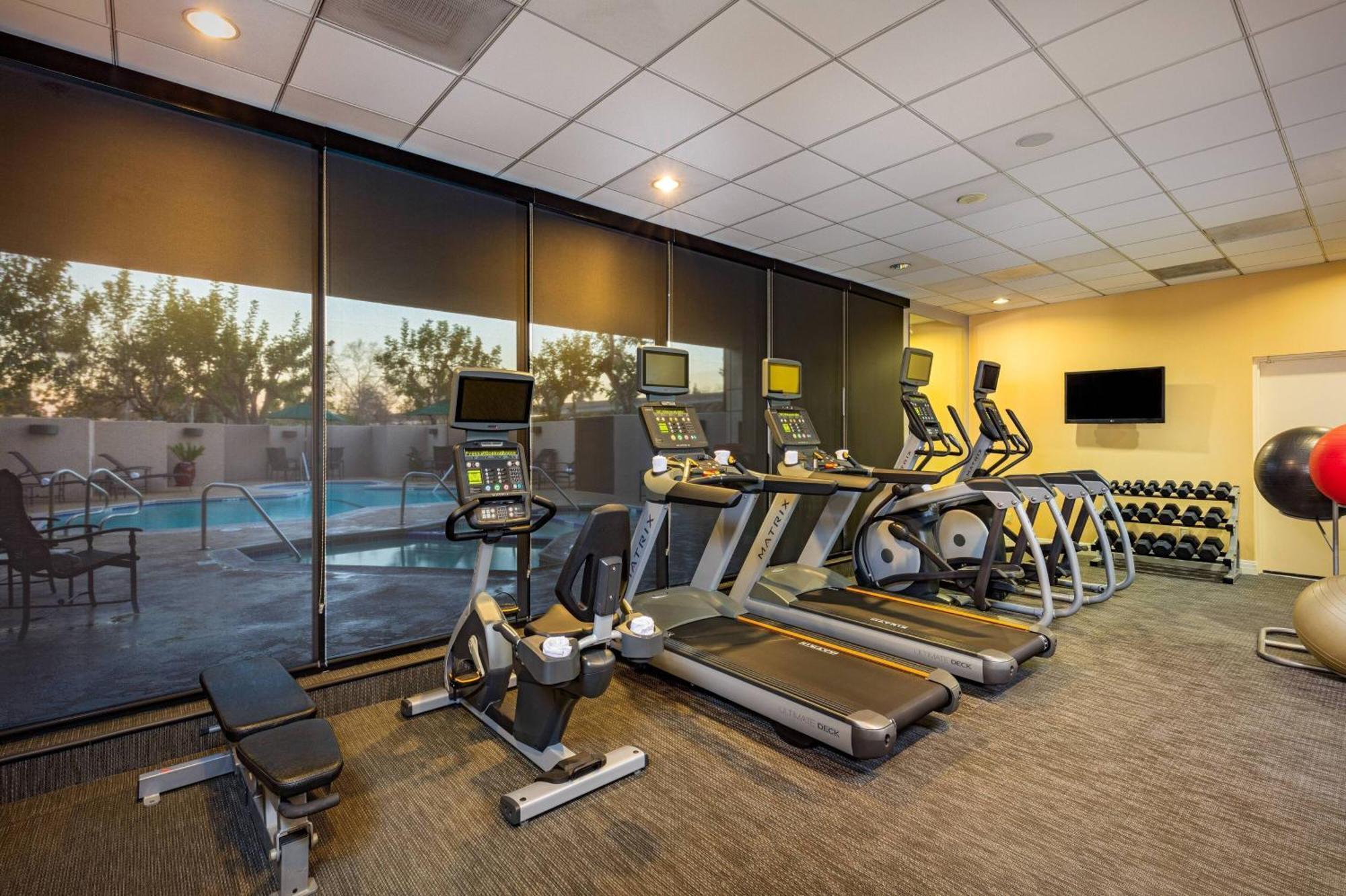Courtyard By Marriott Los Angeles Pasadena/Monrovia Exterior photo